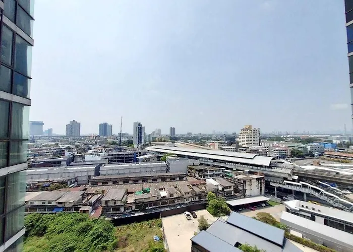Appartamento Ideo Mix Sukhumvit 103, Right Next To Bts Udomsuk